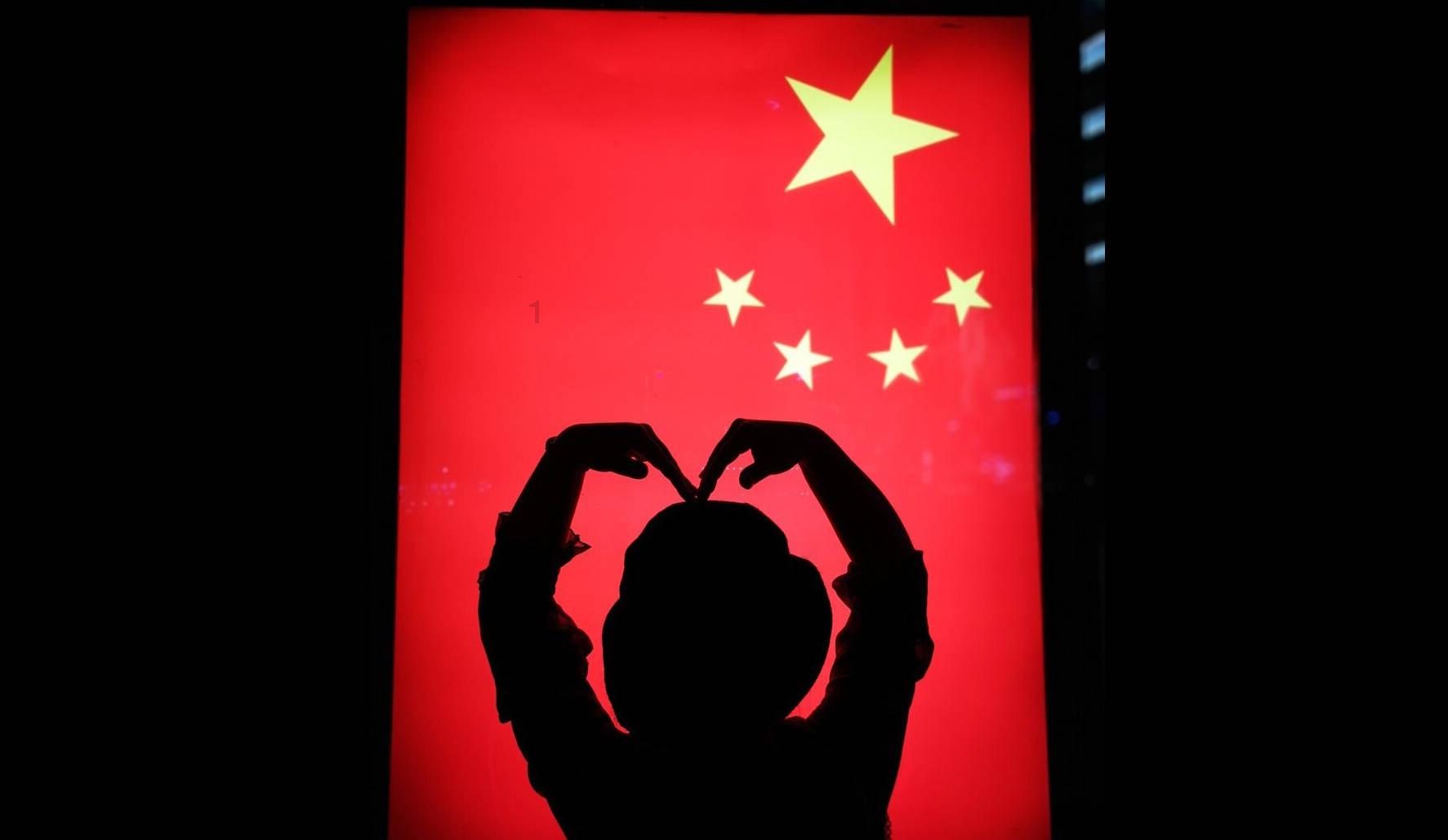 可爱女孩变芭比